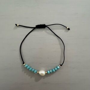 Handmade bracelet,one size,freshwater pearl,stainless steel gold & cristal beads